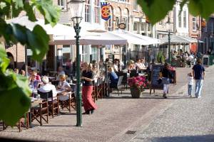 Straßencafés in Heusden
